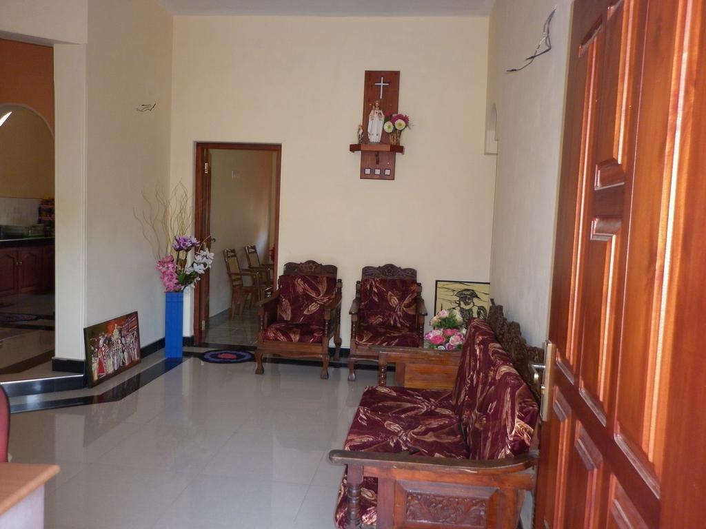 Seetha'S Hostel Negombo Extérieur photo