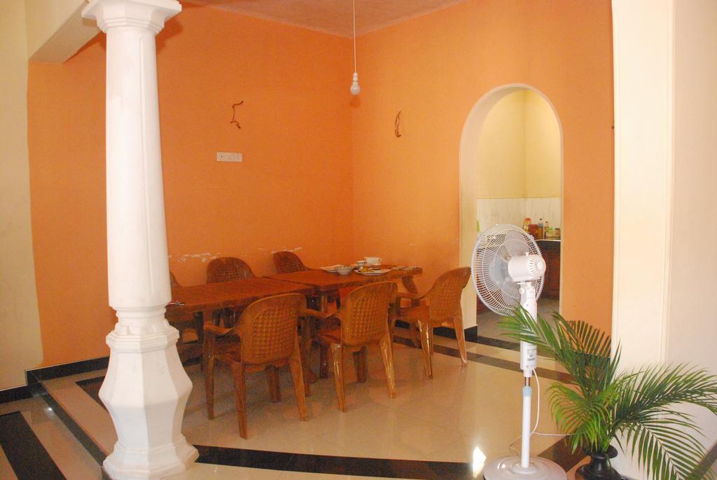 Seetha'S Hostel Negombo Extérieur photo