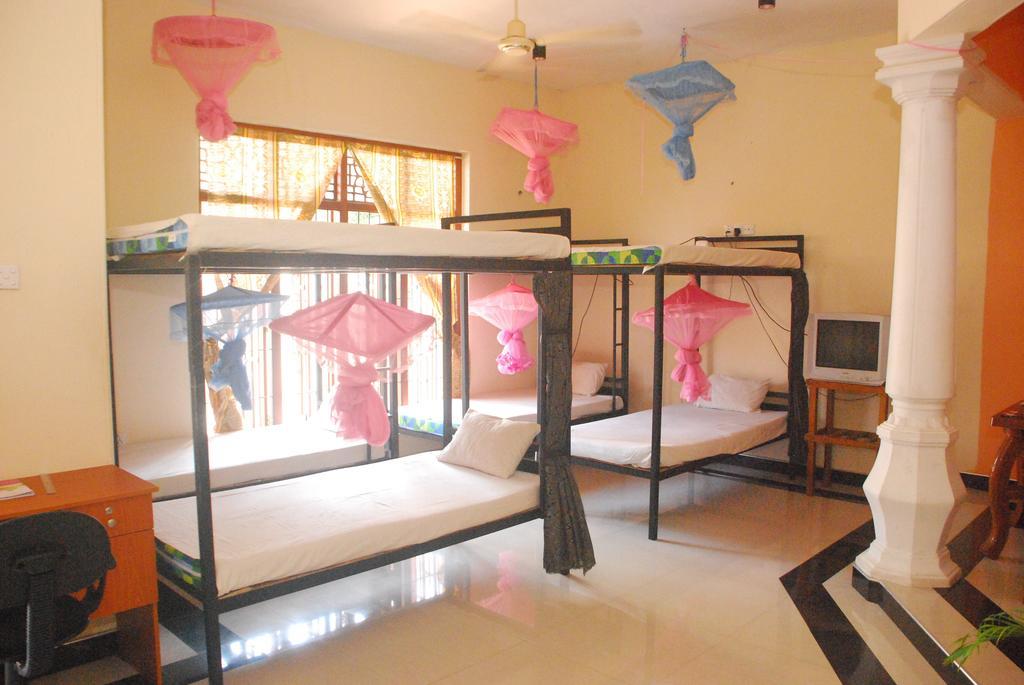 Seetha'S Hostel Negombo Extérieur photo
