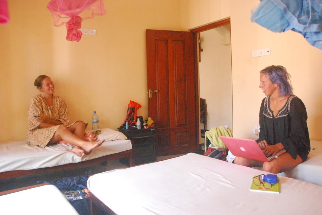 Seetha'S Hostel Negombo Extérieur photo